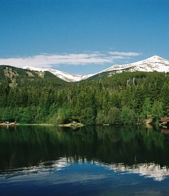 Couple exchanging vows at Garden of the Gods, Colorado